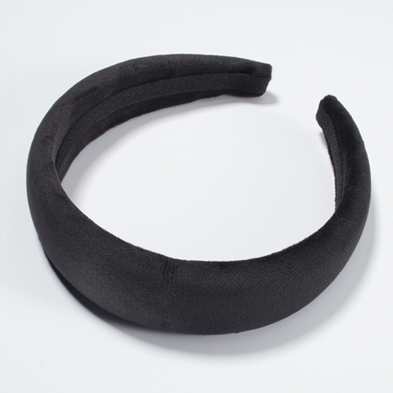 Real Style® Black Velvet Padded Headband 1pk image number 3.0